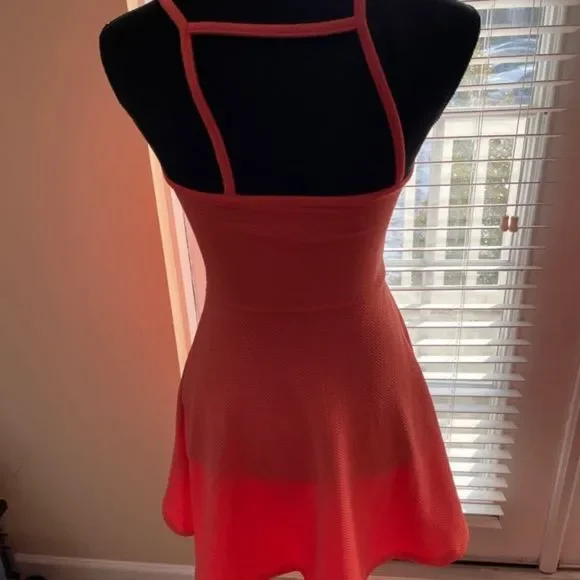 H & M coral color dress - Picture 2 of 2